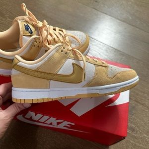 Nike dunk low womens 7.5